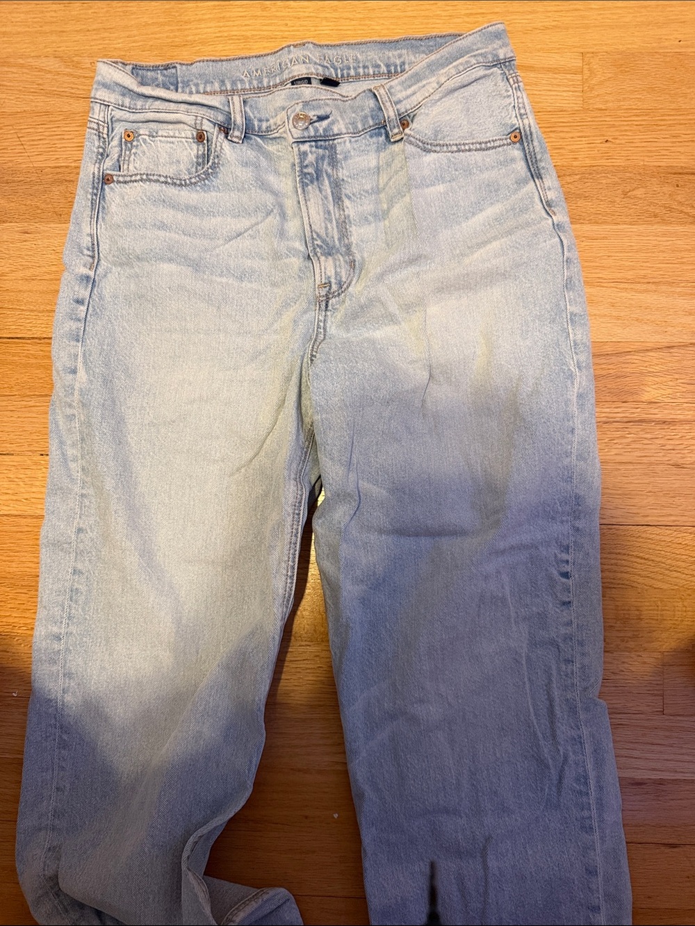 American Eagle Outfitters Light Blue Boyfriend Jeans